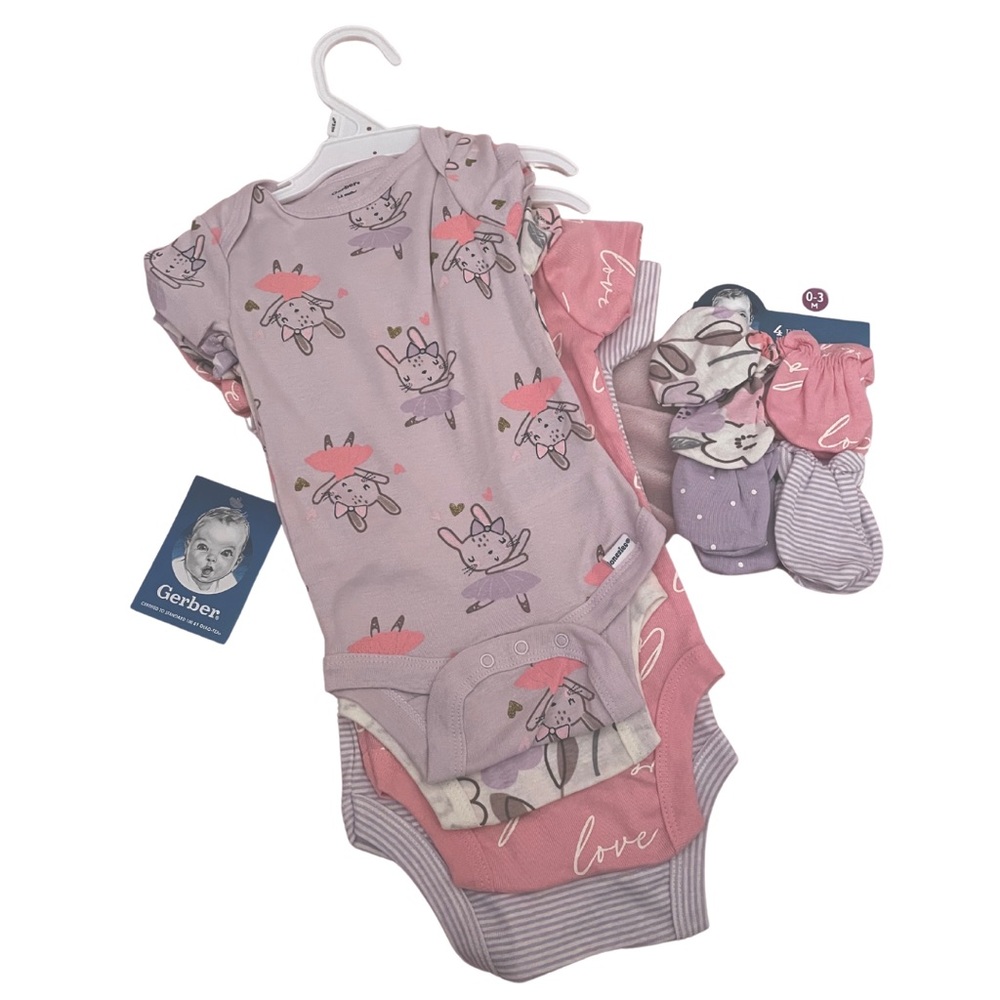 Set of 4 onesies & 4 hand mitts